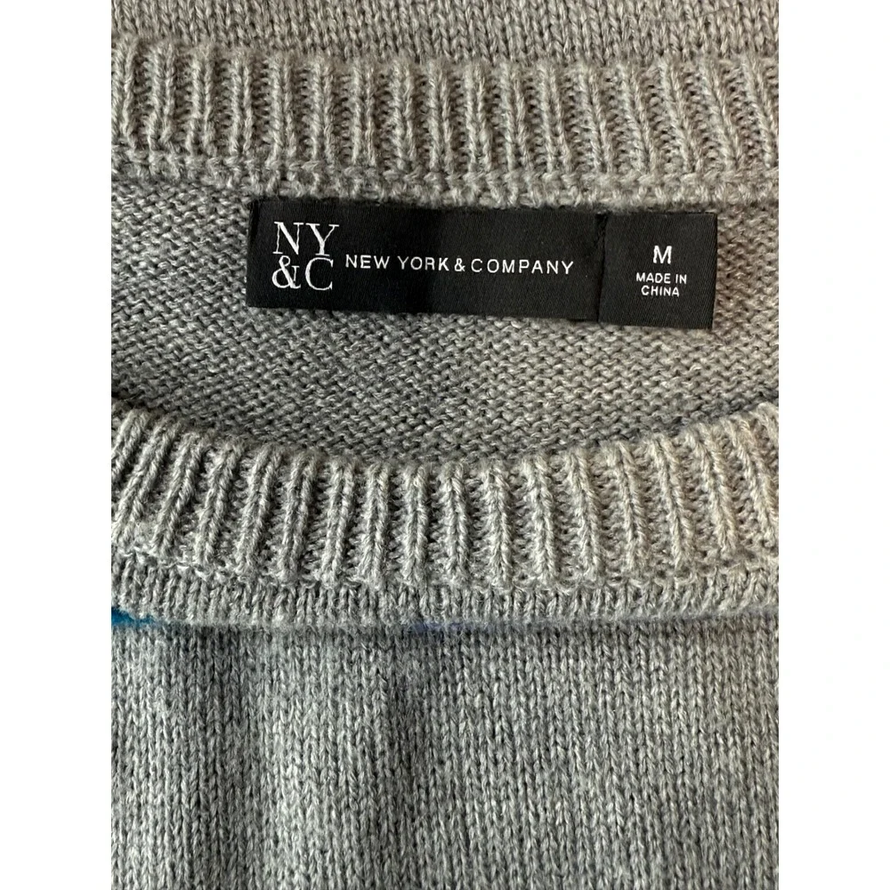 N Y & Co Women's‎ HighLow Gray LOVE Graphic Knit Crew Neck M Sweater Casual Cozy - Picture 5 of 8